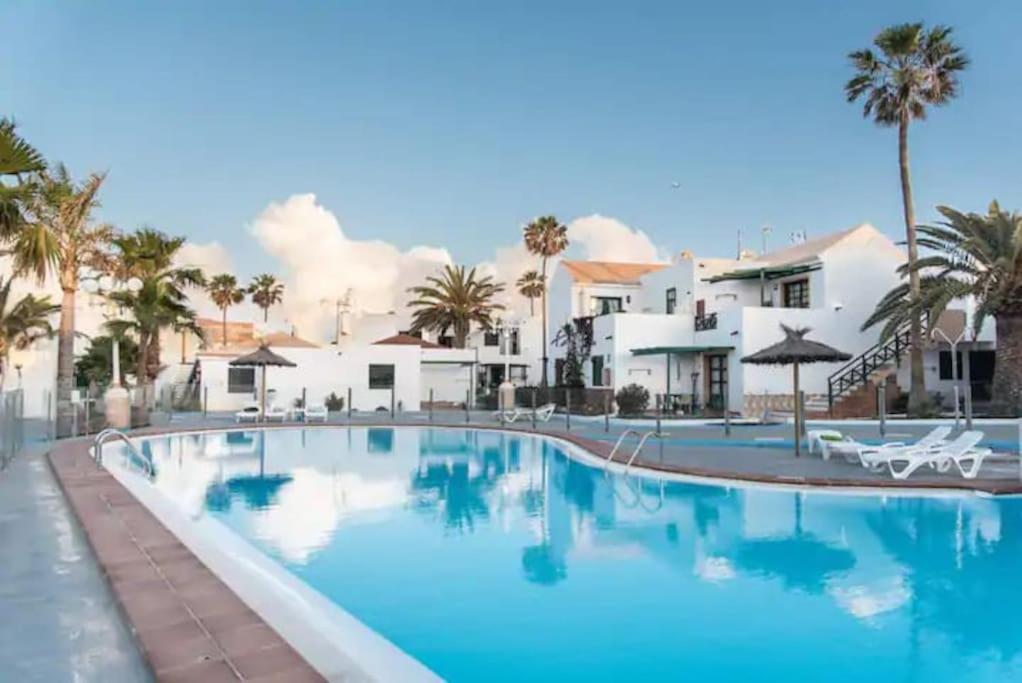 Lovely Apartment Near The Beach With Pool & Wifi Калета-де-Фусте Экстерьер фото
